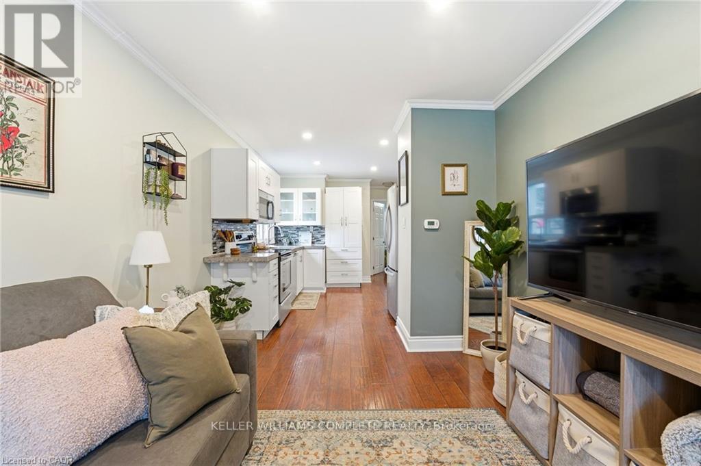 547 COCHRANE ROAD