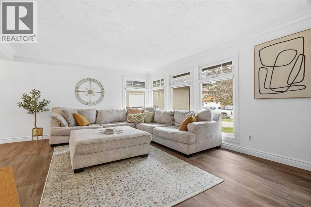 527 Deer Side Place SE