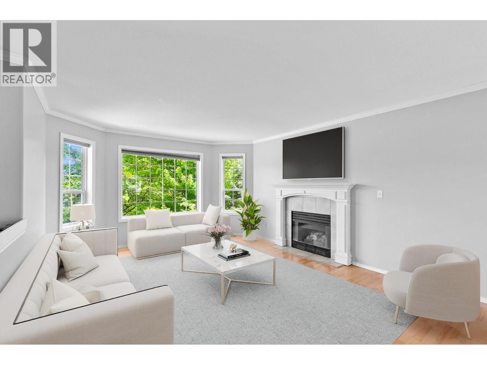 125 Applecrest Court