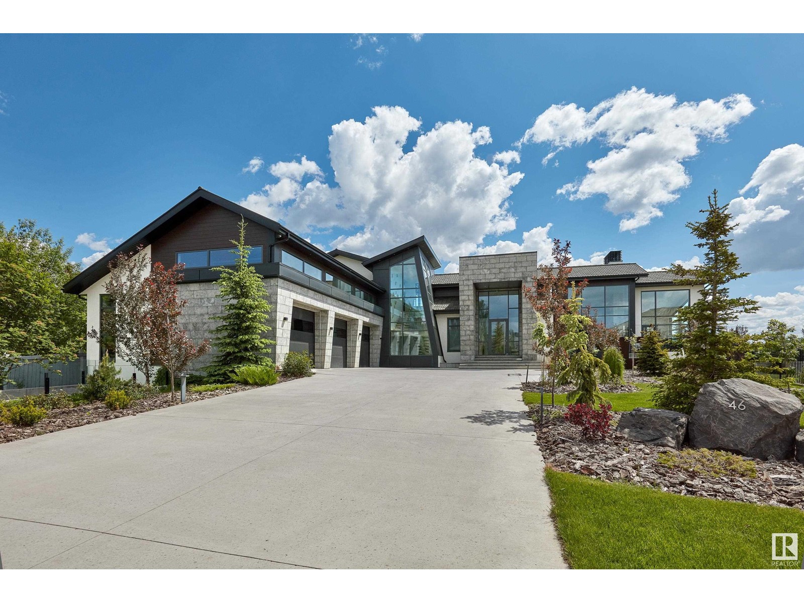46 KINGSFORD CR