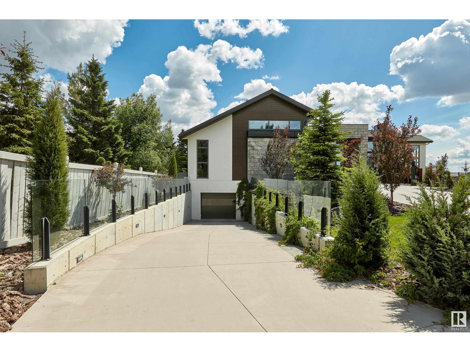 46 KINGSFORD CR