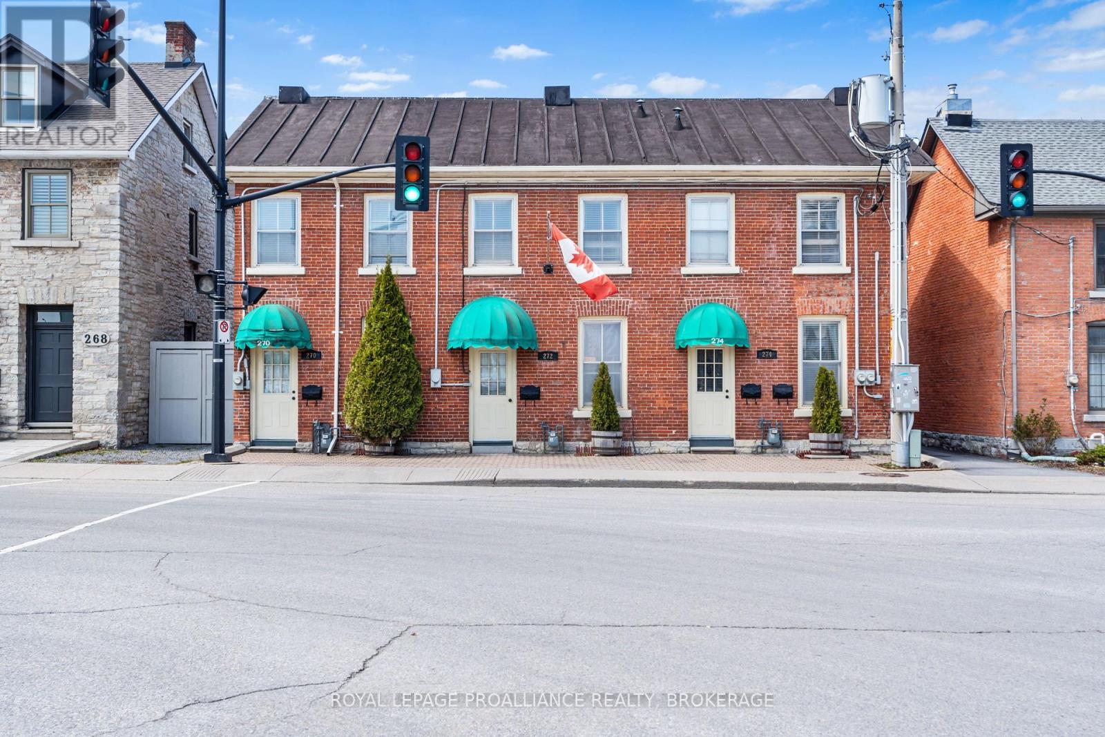 272 WELLINGTON STREET