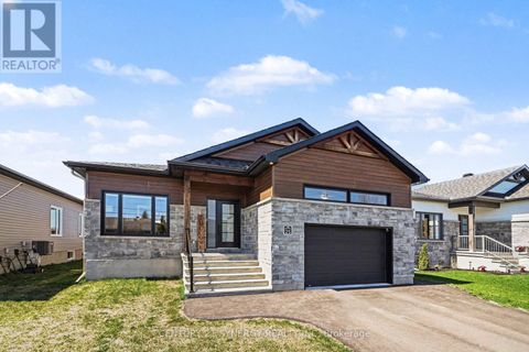25 SARAH STREET Casselman ON K0A1M0