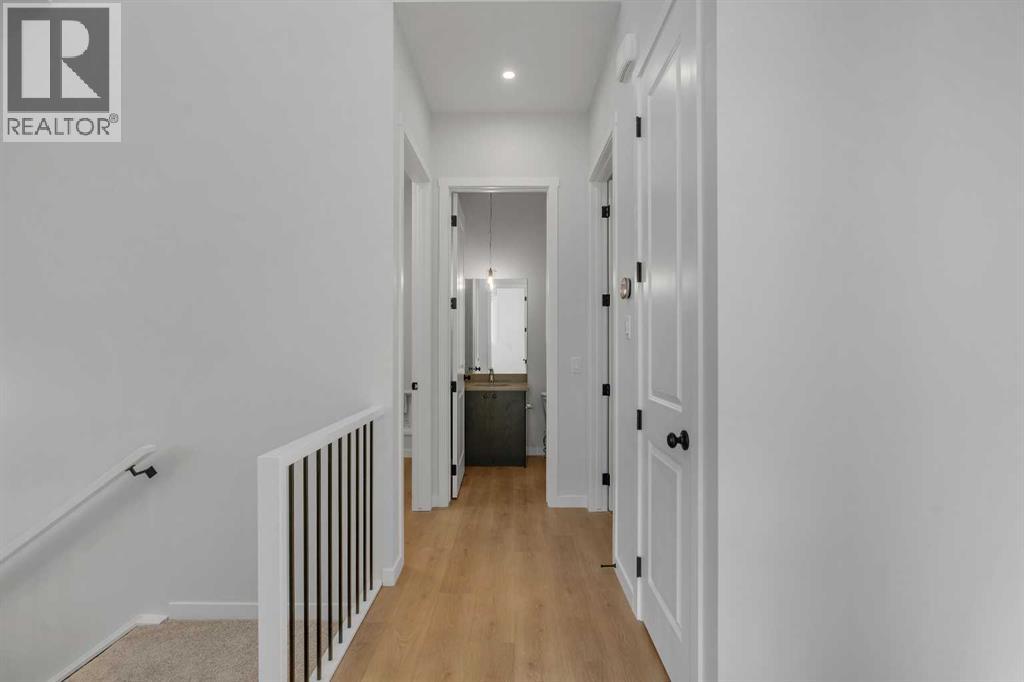 63 Bartlett Crescent SE