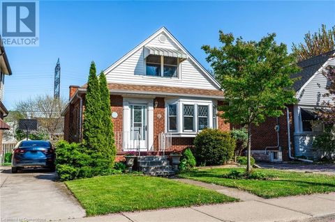 167 RODGERS Road Hamilton ON L8K3C1