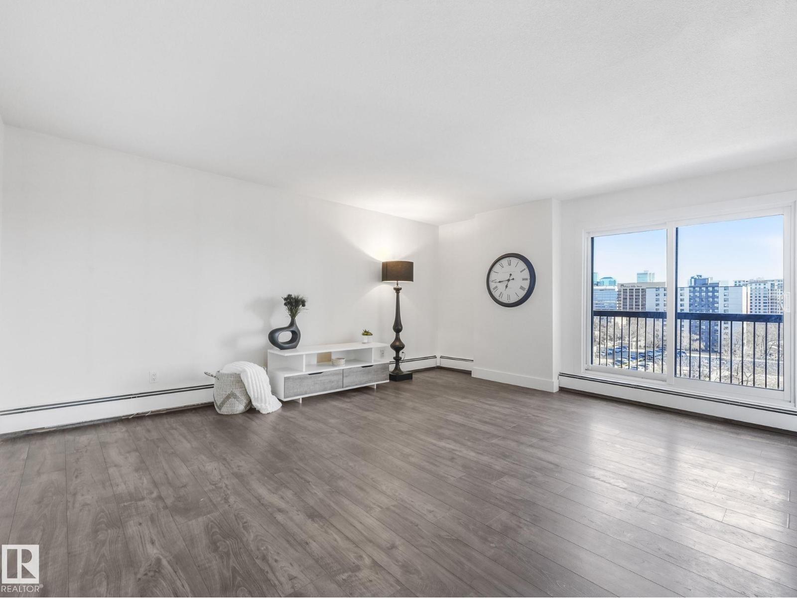 #1001 9929 113 ST NW