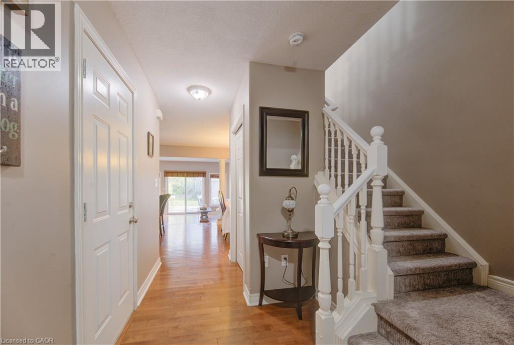 27 OLIVEWOOD Way