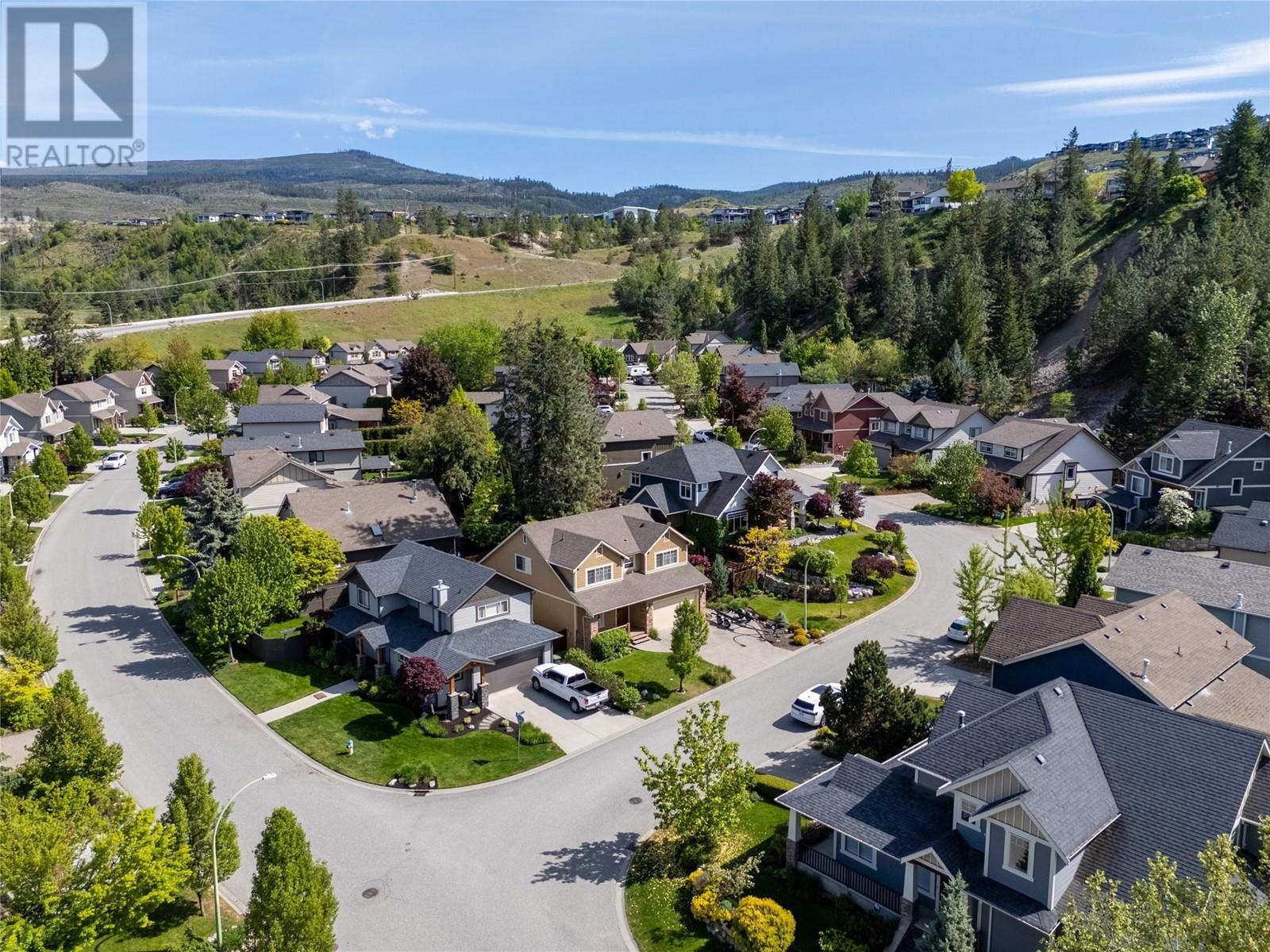1116 Paret Crescent