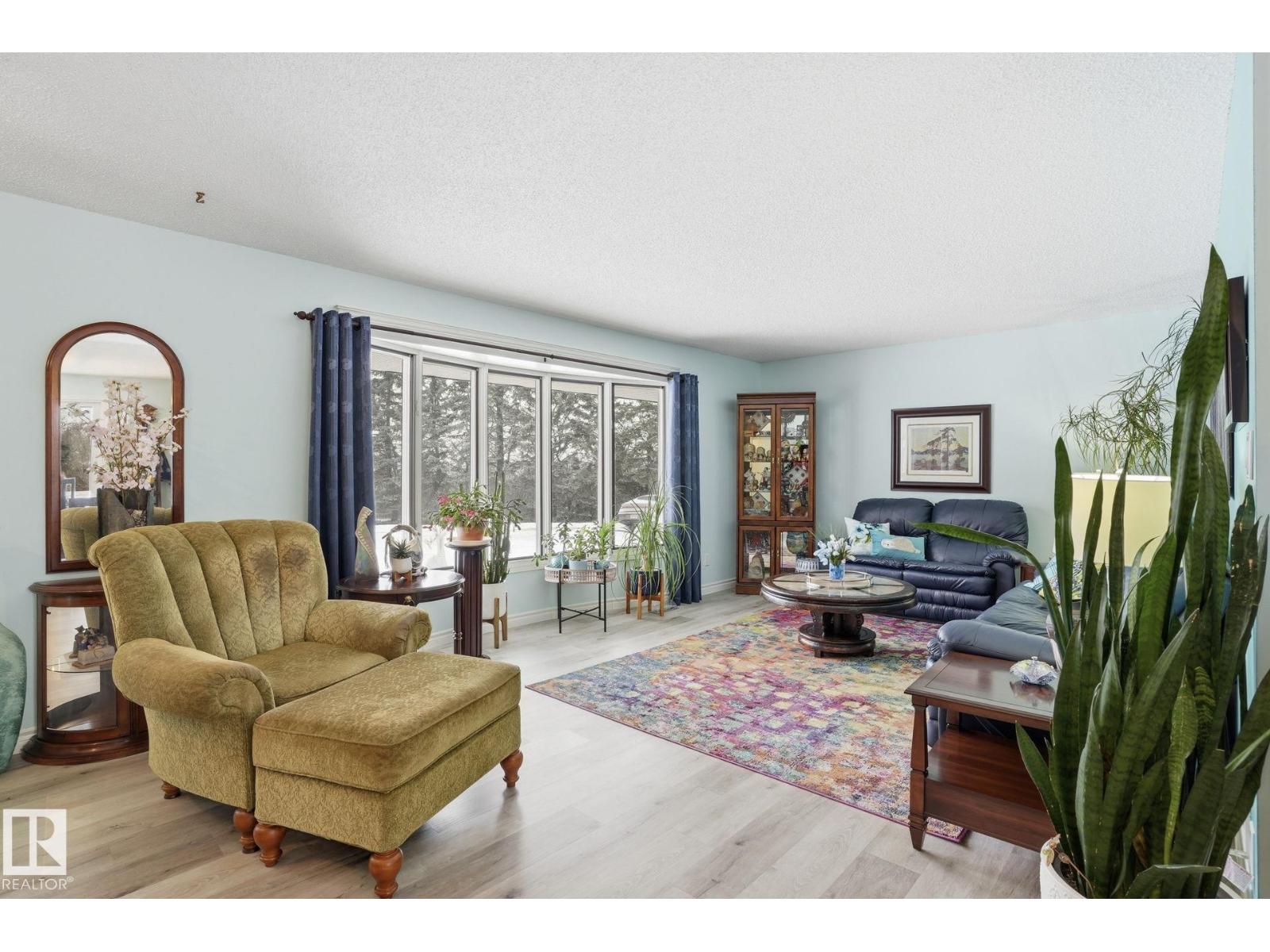 1551 ELLERSLIE RD SW