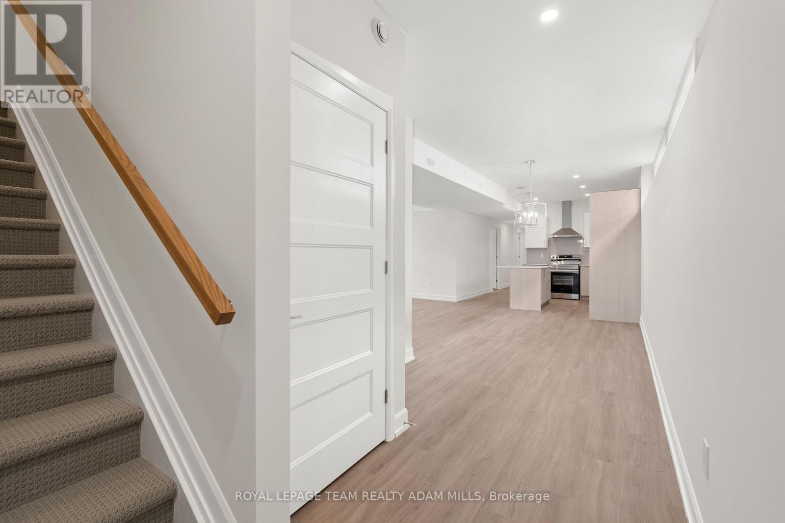 C - 6954 NOTRE DAME STREET