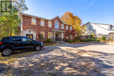 81 HAMILTON STREET N Hamilton (Waterdown) ON L0R2H0