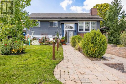 35 ORCHARD ROAD Lambton Shores (Grand Bend) ON N0M1T0