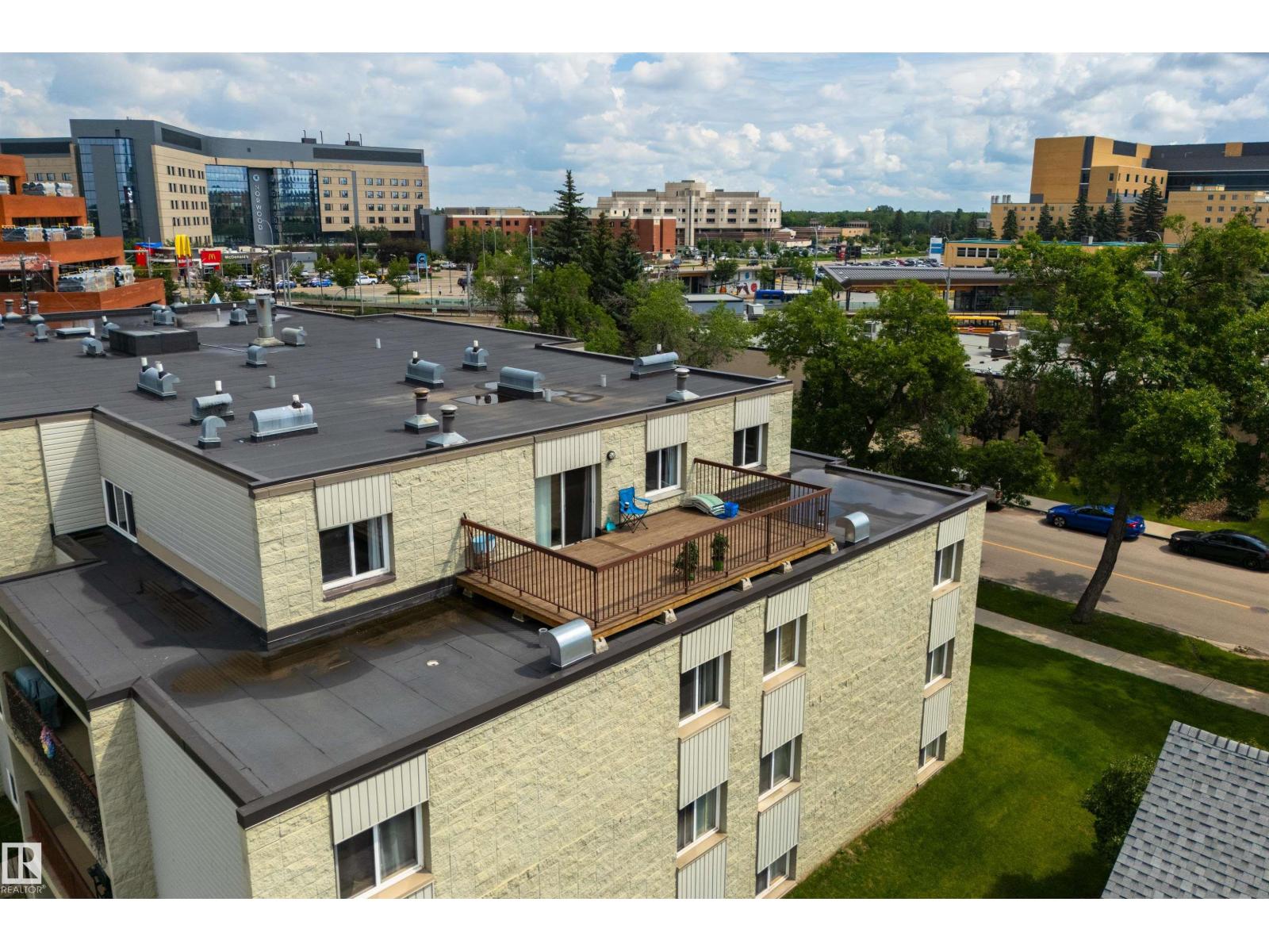 #401 11026 106 ST NW