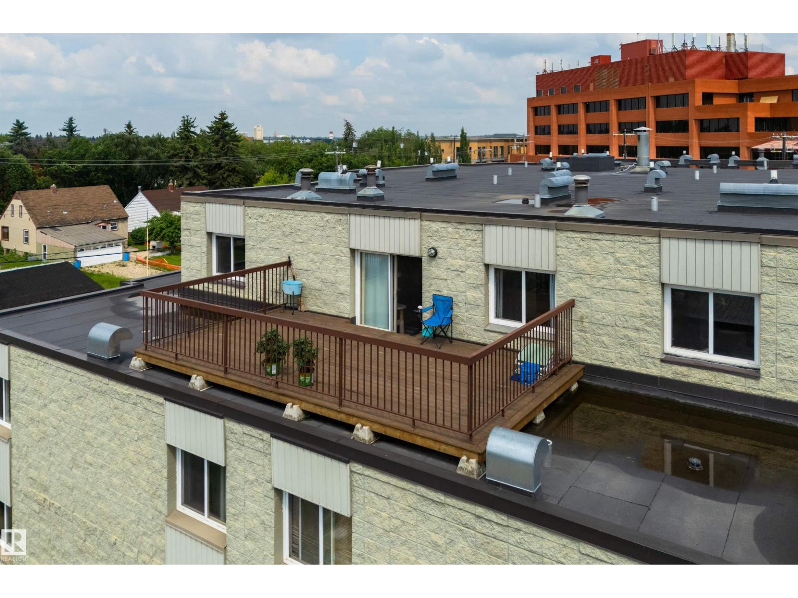 #401 11026 106 ST NW