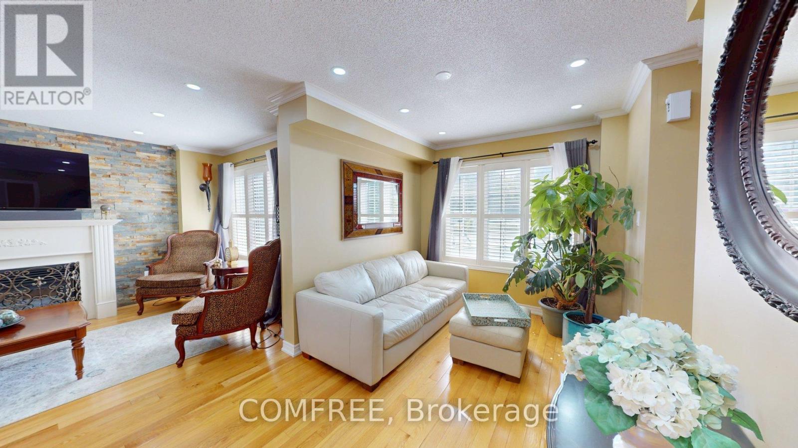 3358 C KINGSTON ROAD