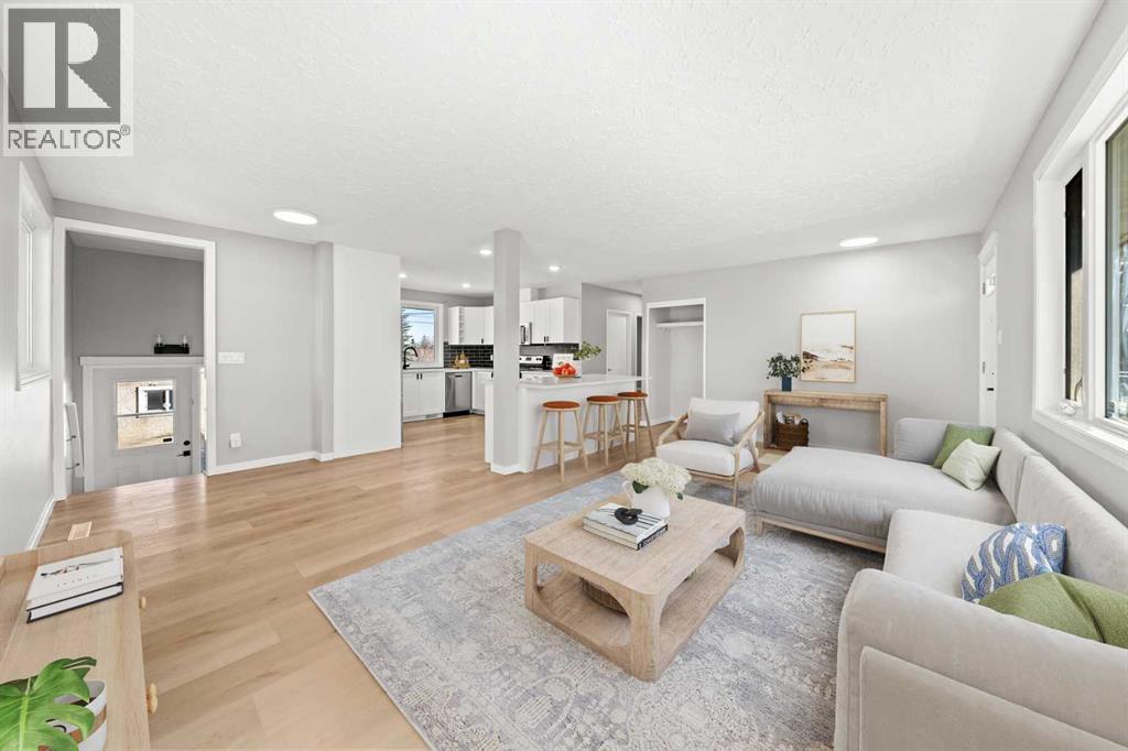 4520 Greenview Drive NE