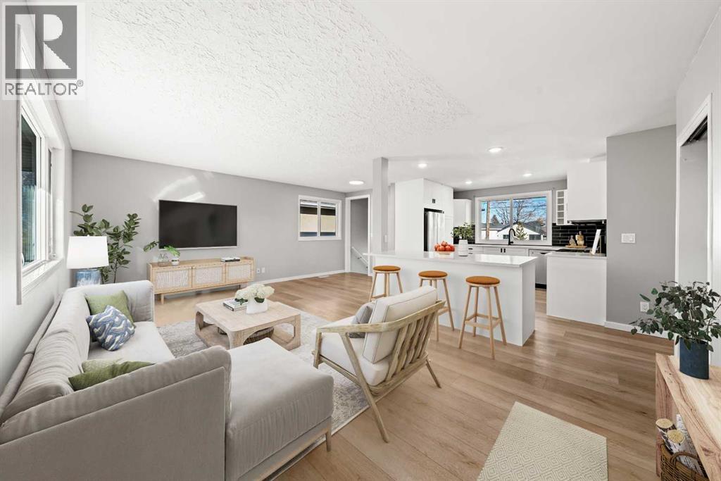 4520 Greenview Drive NE