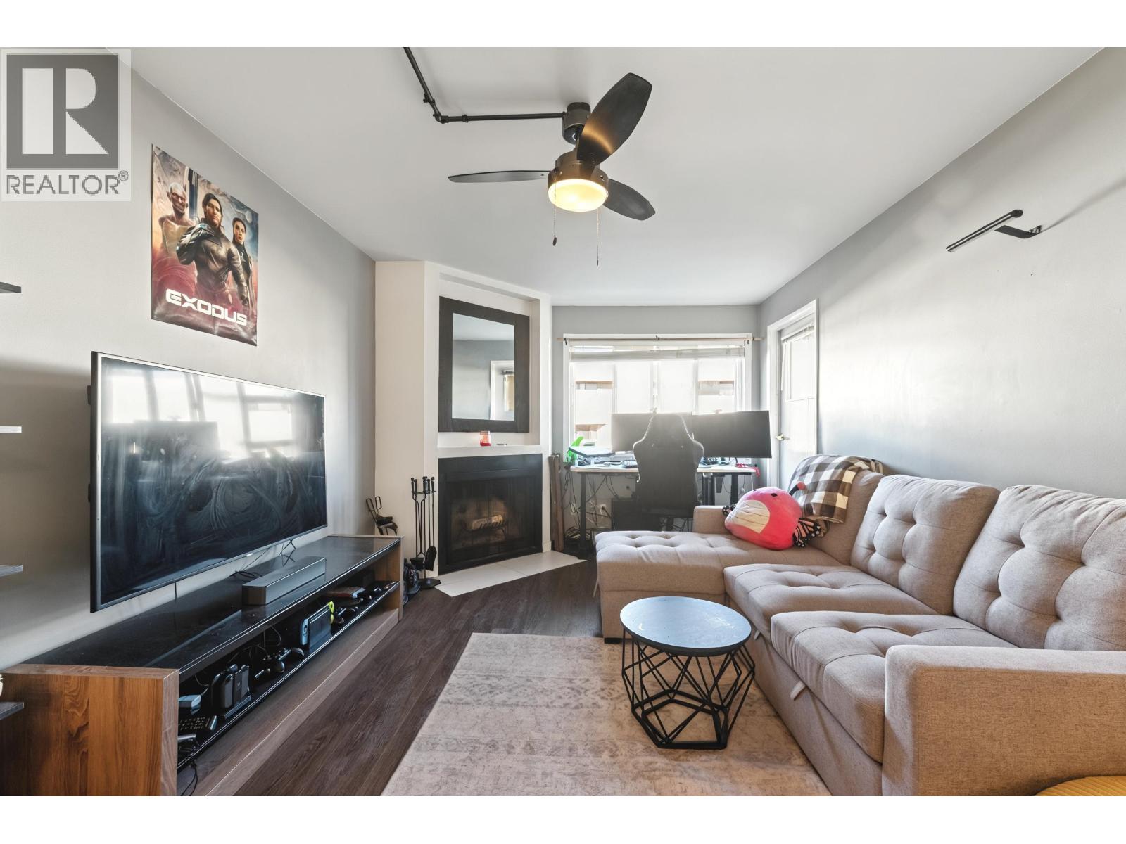 301 1209 HOWIE AVENUE