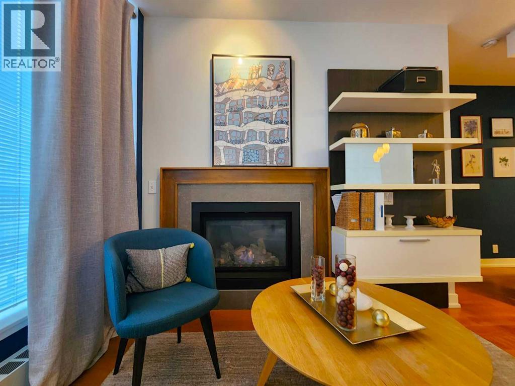 1725, 222 RIVERFRONT Avenue SW