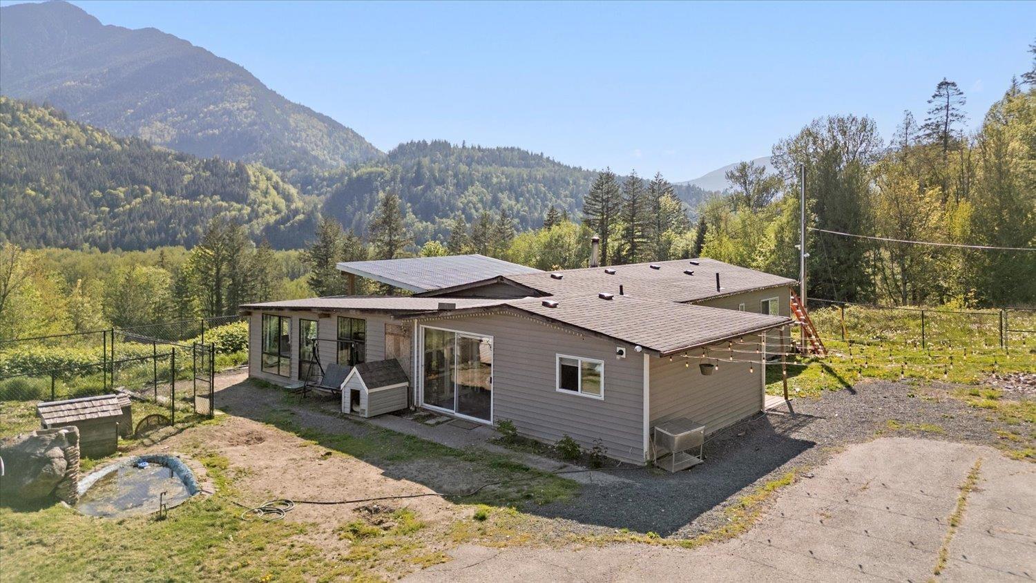4495 HIRSCHMAN ROAD|Chilliwack River Valley