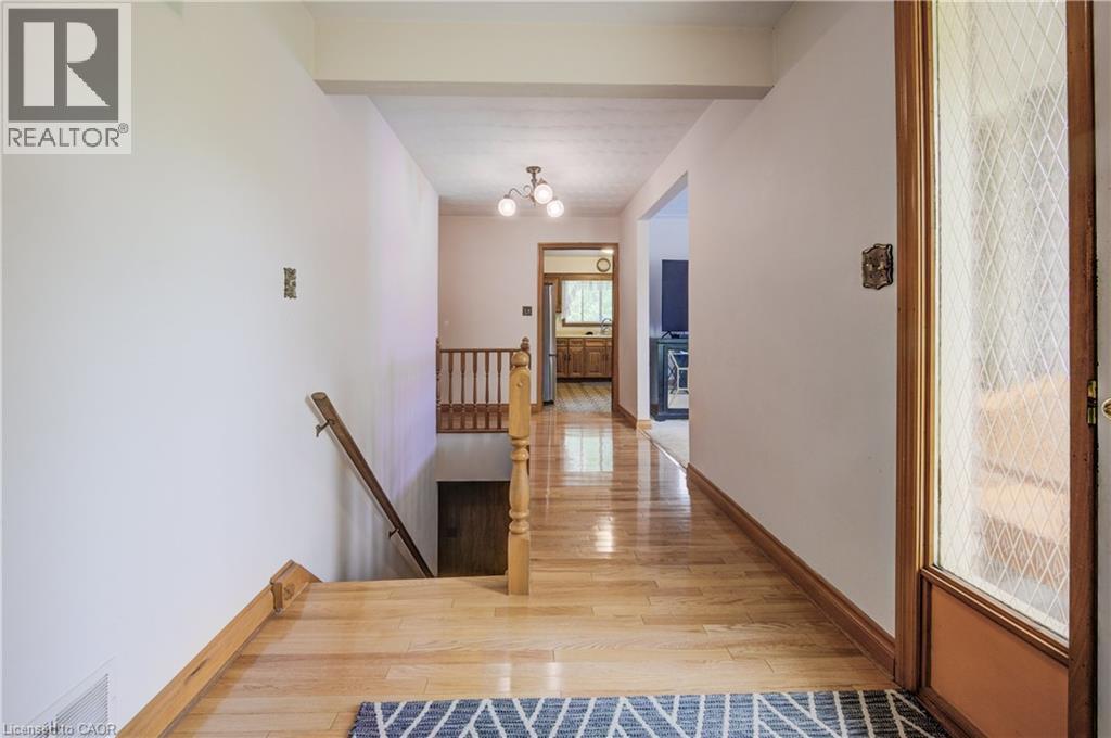 345 GOVERNORS Road E
