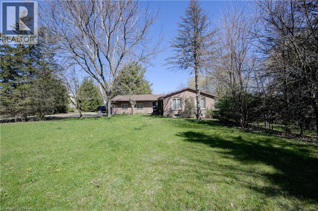 345 GOVERNORS Road E