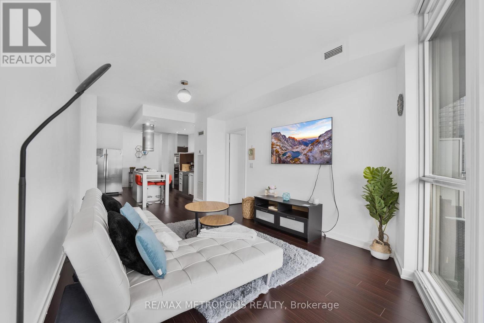1909 - 38 DAN LECKIE WAY