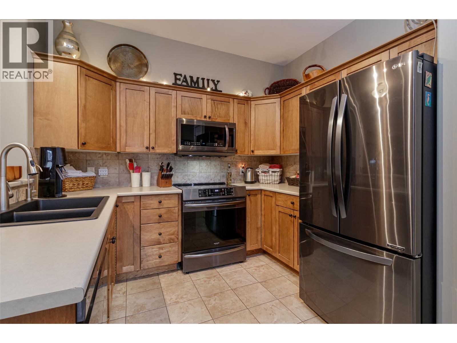 2551 Shoreline Drive Unit# 411