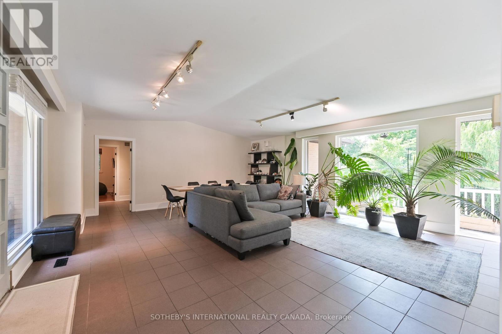 130 MONSHEEN DRIVE
