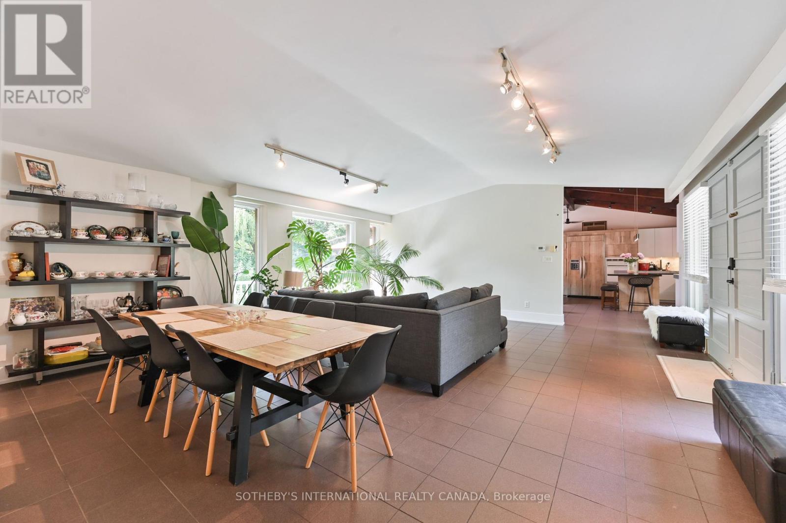 130 MONSHEEN DRIVE