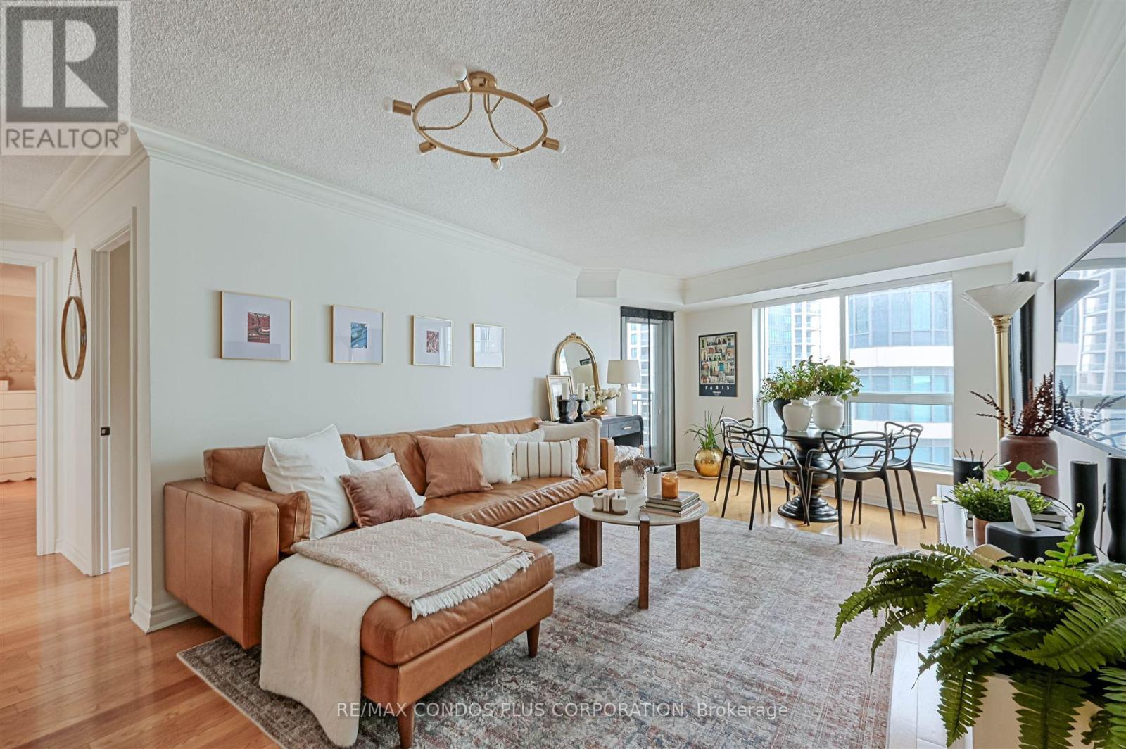 912 - 2111 LAKE SHORE BOULEVARD W