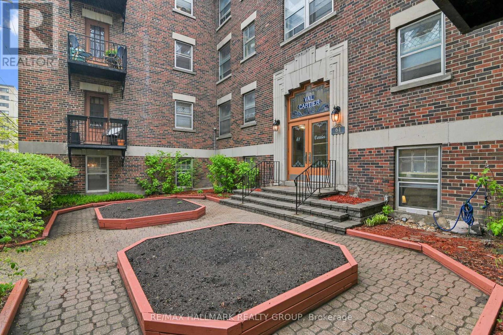 61 CARTIER STREET
