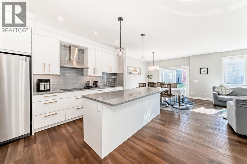 321 Carringvue Place NW