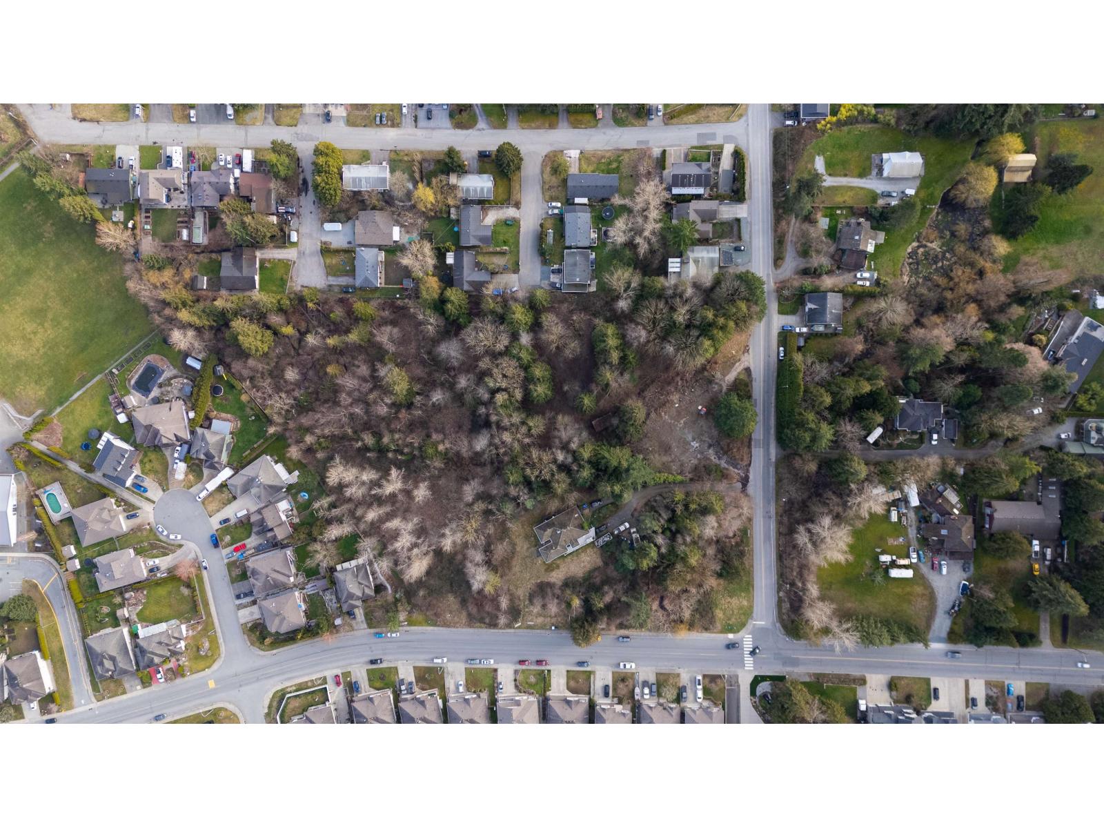 7816 DUNSMUIR STREET