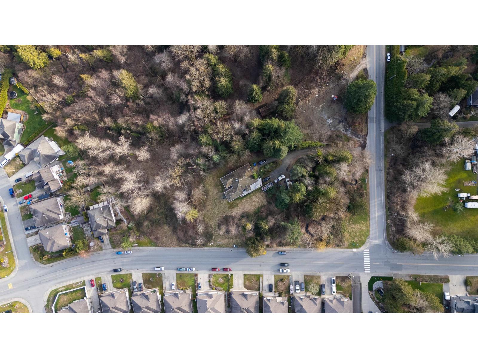 7816 DUNSMUIR STREET