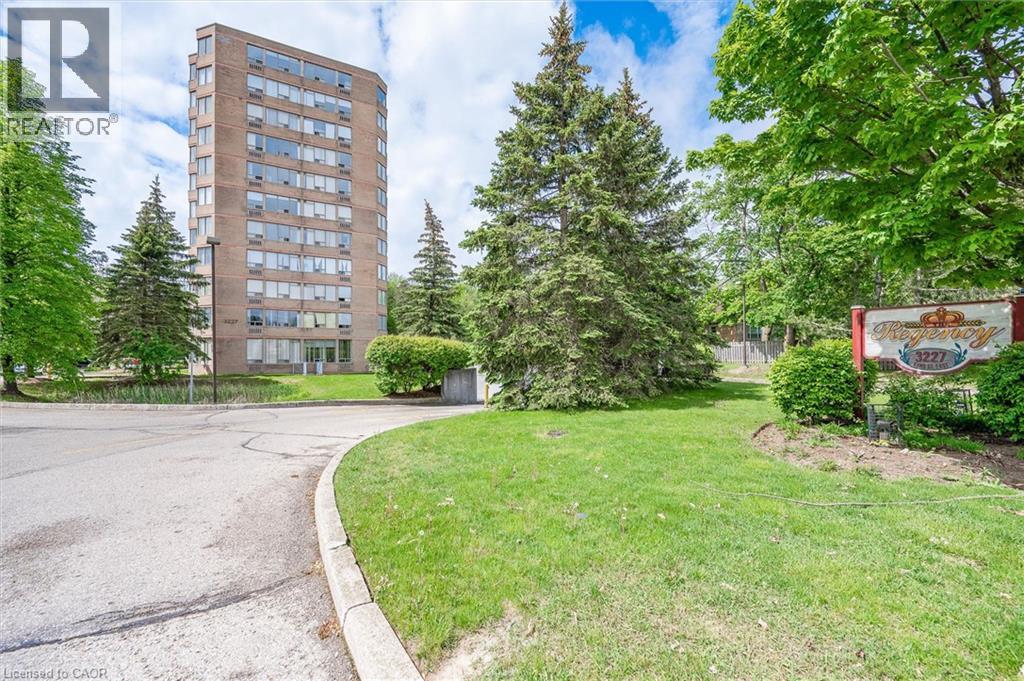 3227 KING Street E Unit# 1112