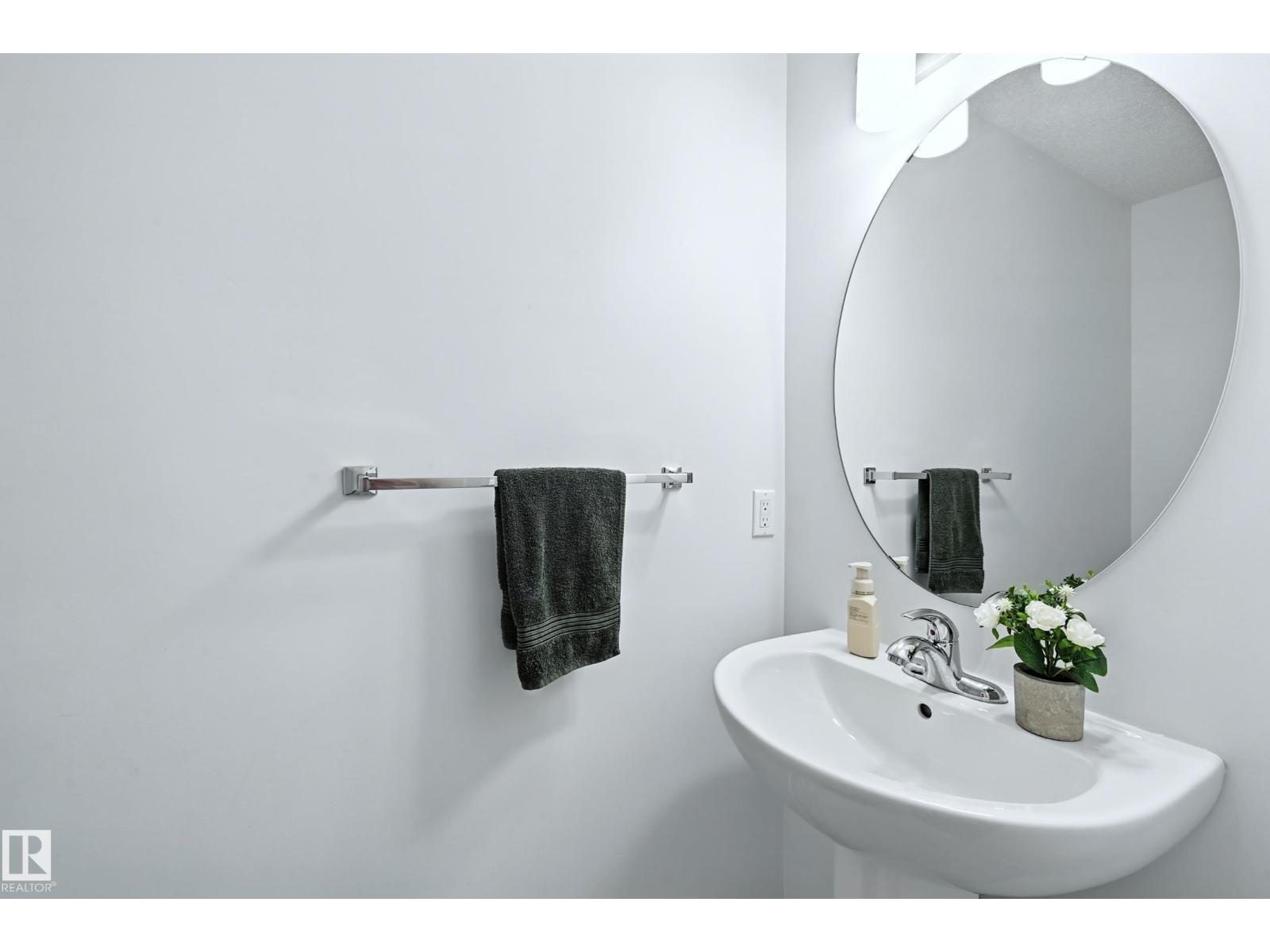7773 EIFERT CR NW