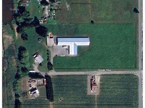 8801 EAGLE ROAD Mission BC V2V4J1