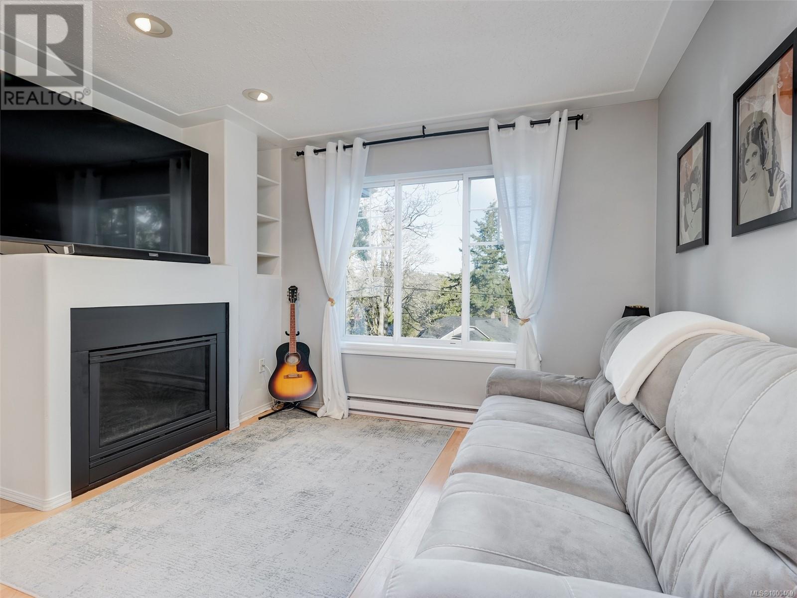 955 Falmouth Rd