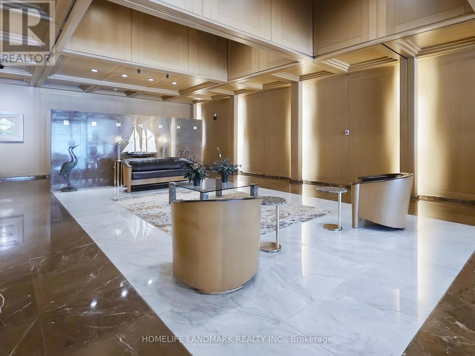 304W - 480 QUEENS QUAY W