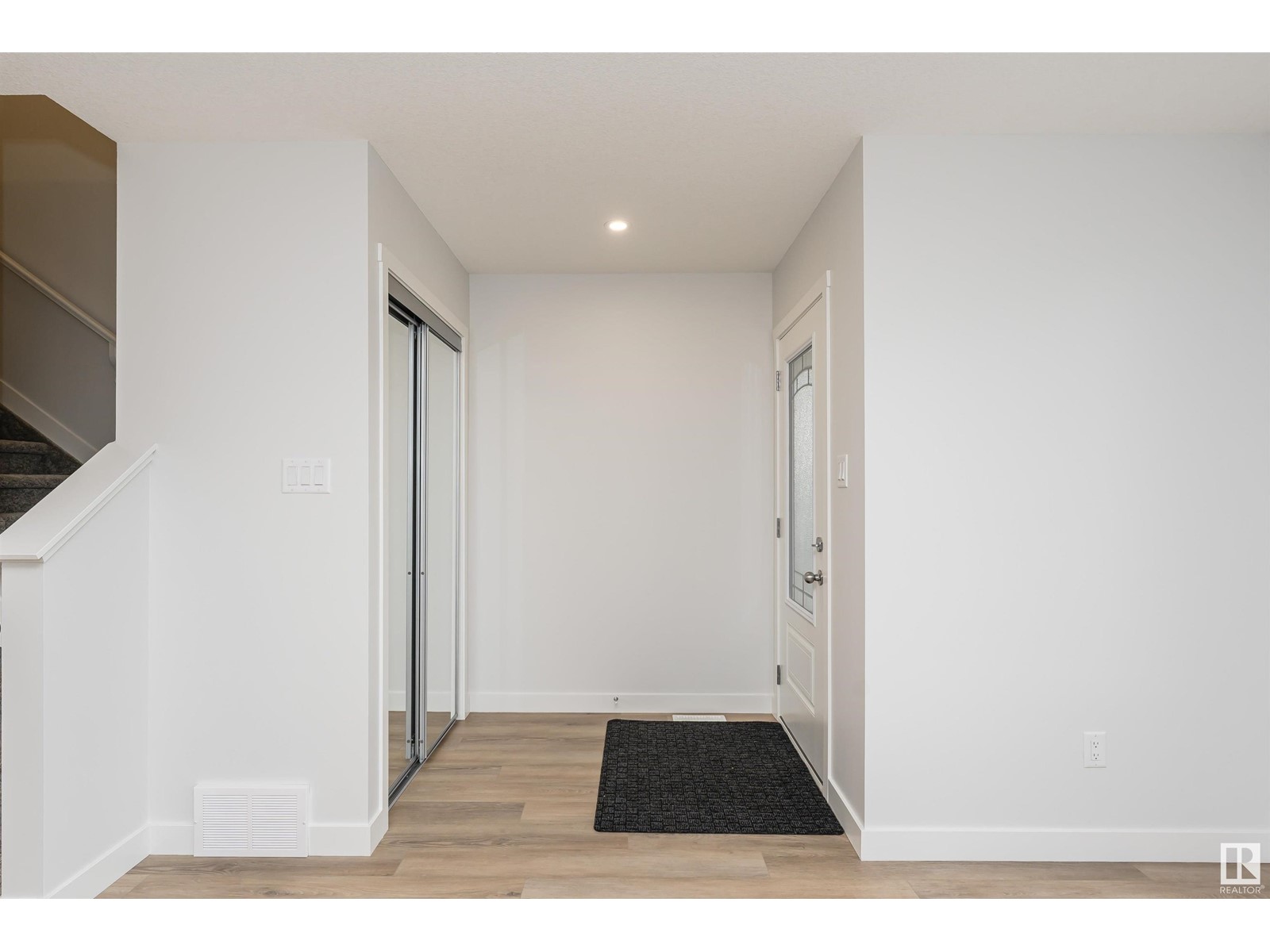 9566 CARSON BEND BN SW