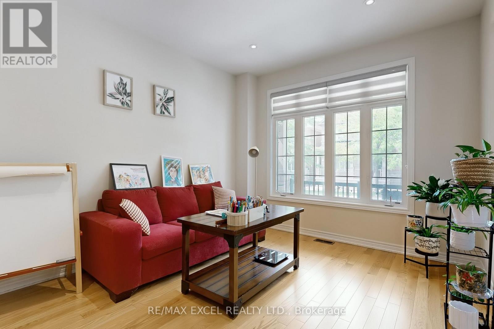 9 SUNNYSIDE HILL ROAD