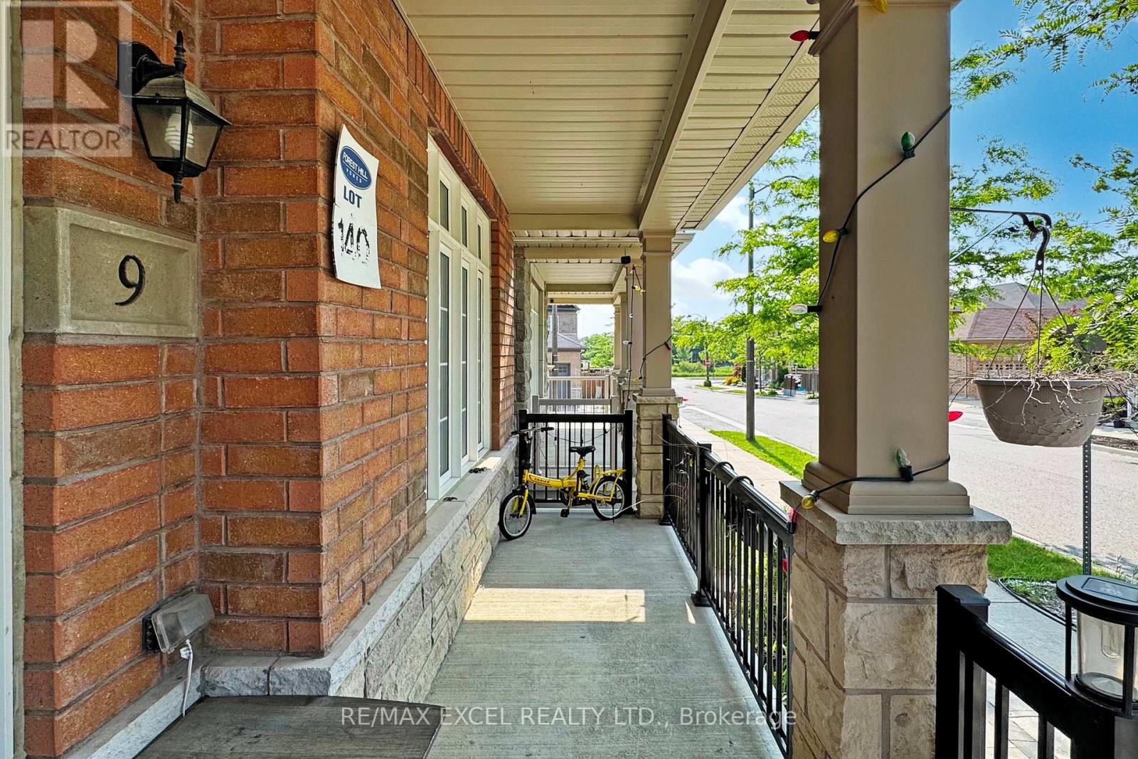 9 SUNNYSIDE HILL ROAD