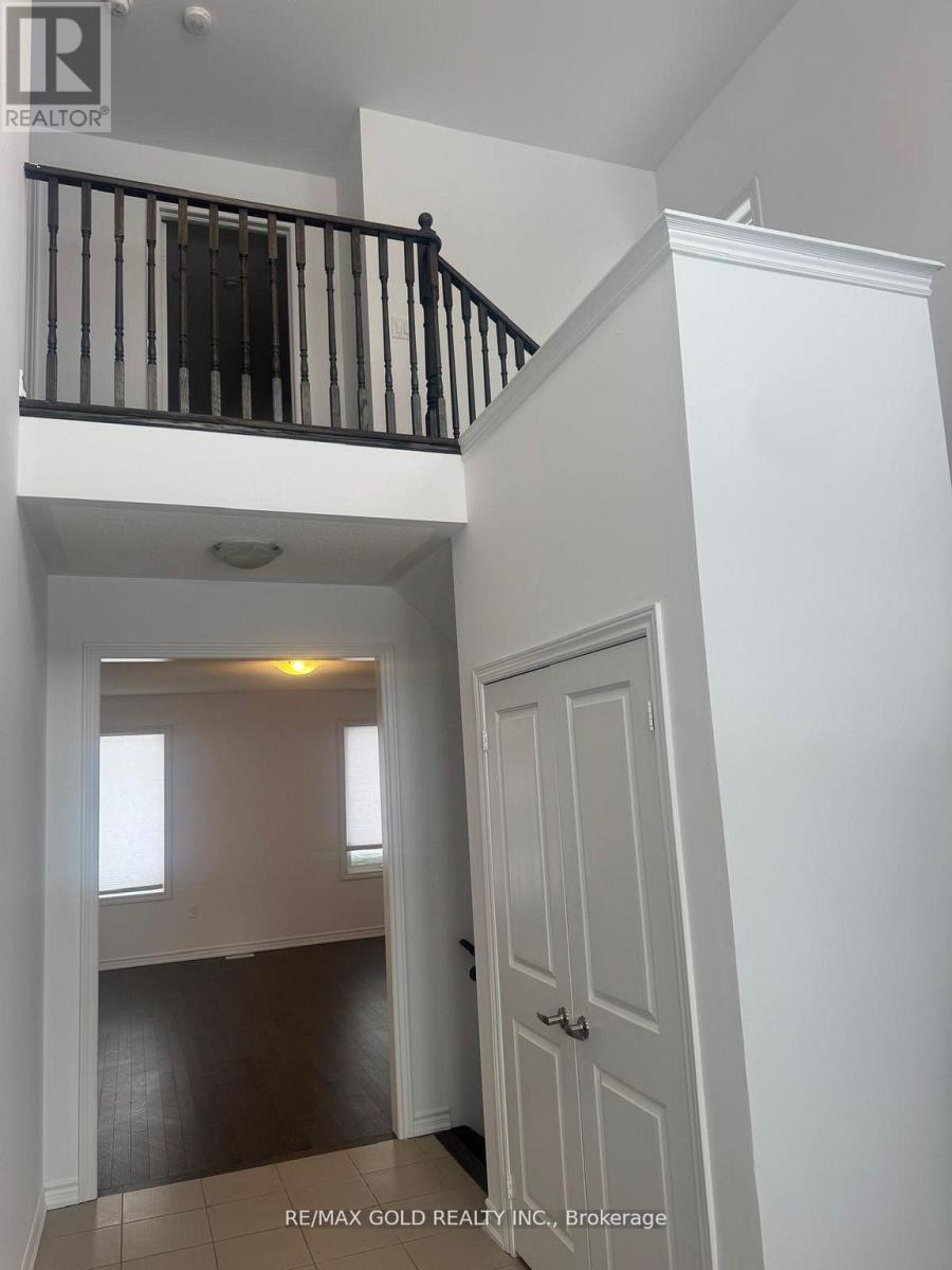 27 AITCHISION AVENUE