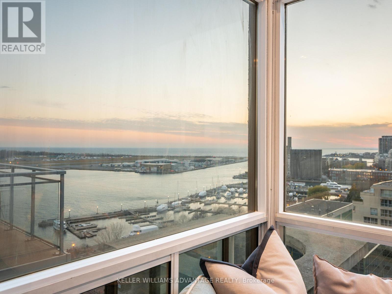 UPH3 - 410 QUEENS QUAY W