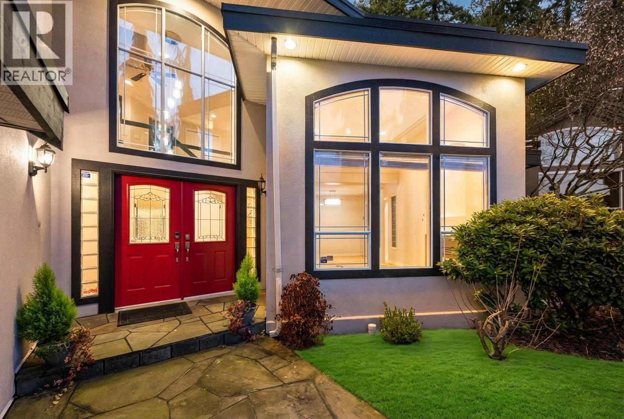 1522 WHITEBARK PLACE