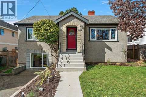 3166 Earl Grey St Saanich BC V9A1W9