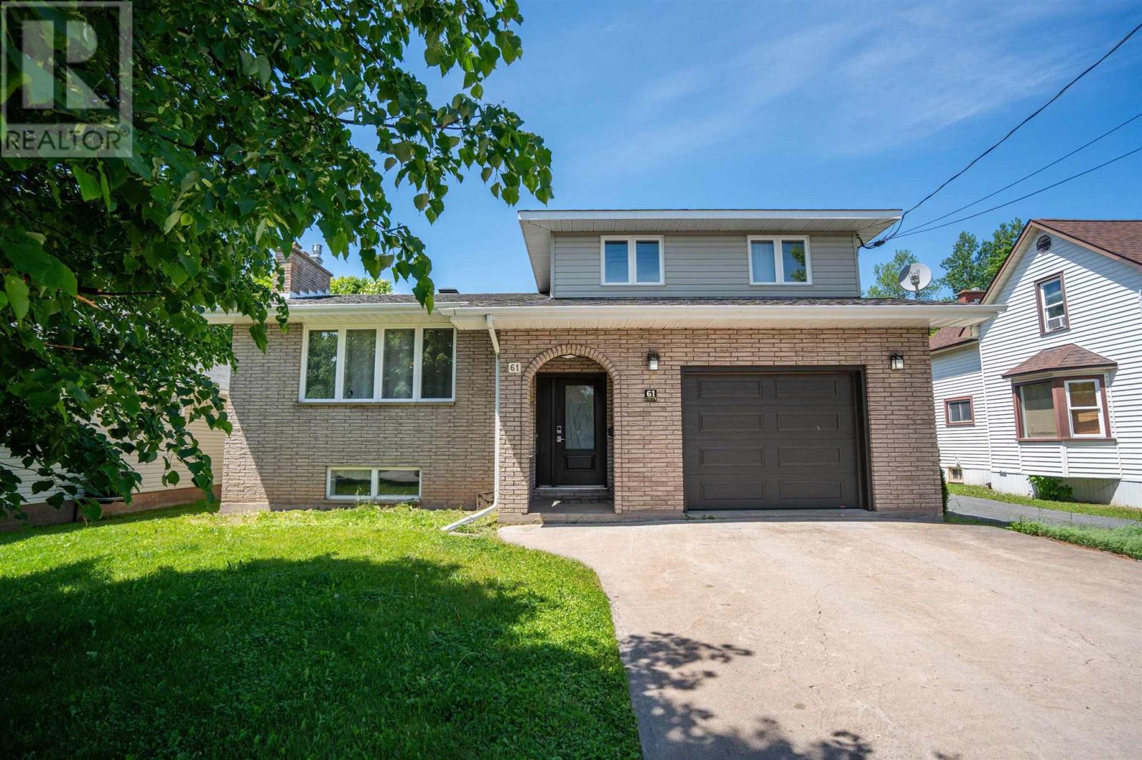 61 Knox AVE