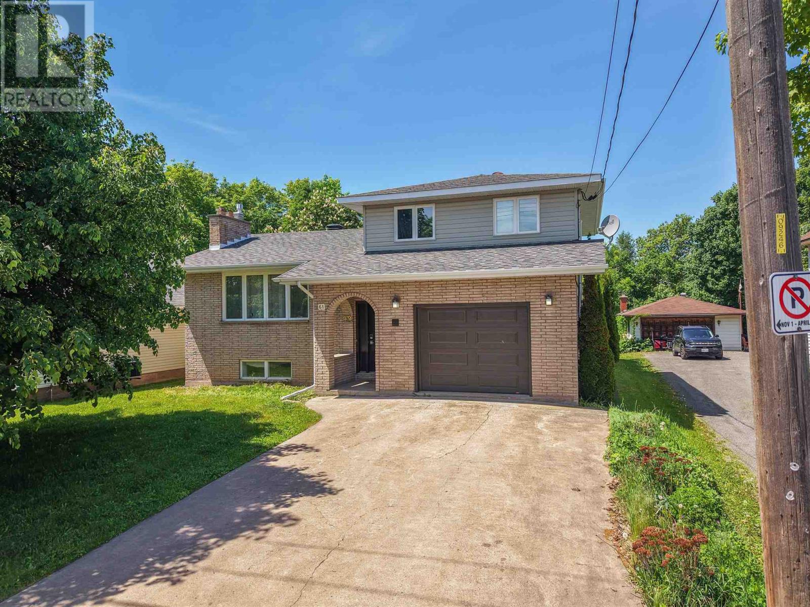 61 Knox AVE