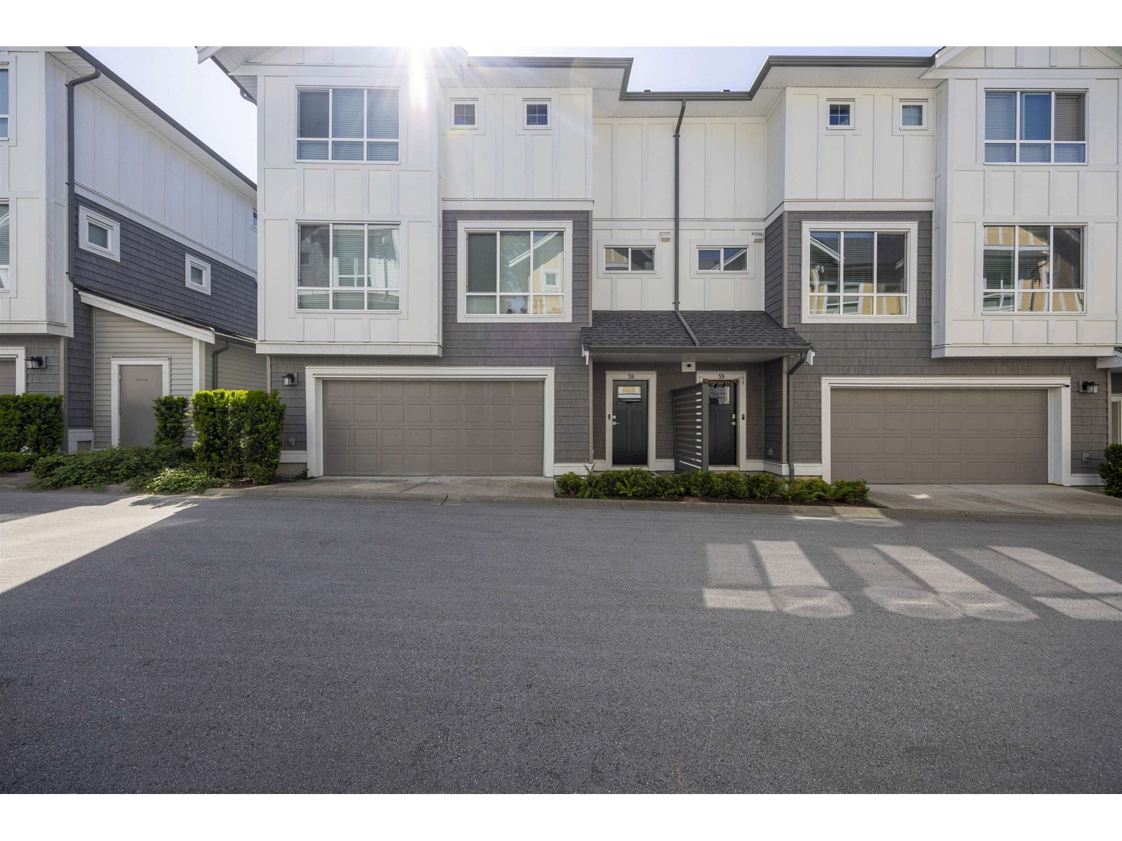 58 9688 162A STREET